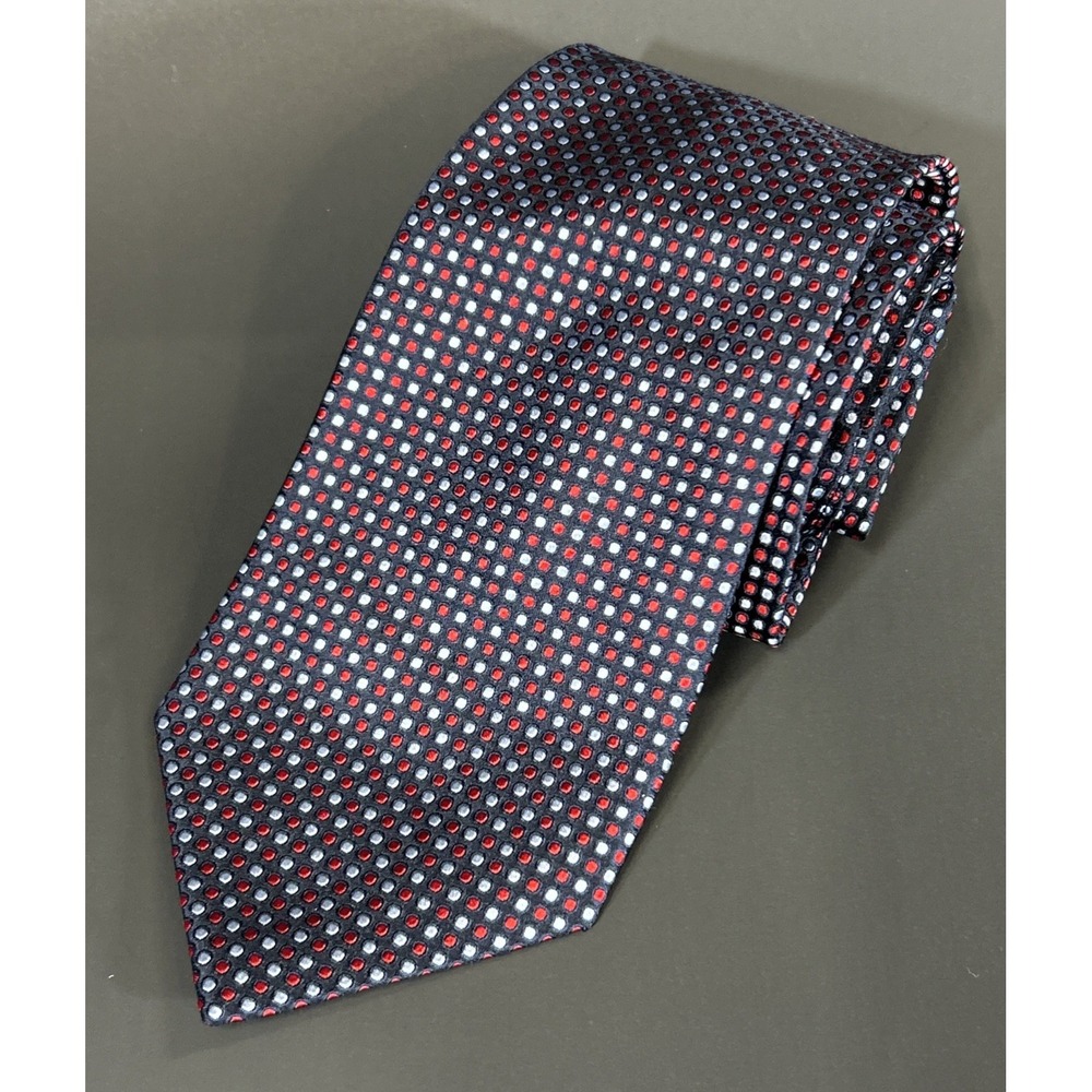 Roundtree & Yorke Tie navy blue red Polka Dot 100% Silk Made USA. 60x3.75